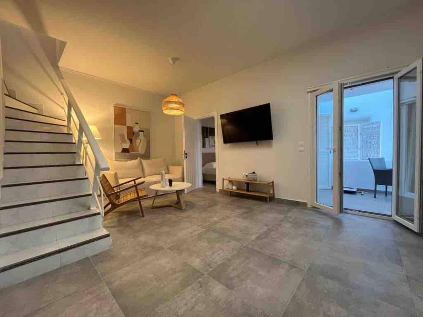 Emvatis Luxury Apartments E1 * Kythnos
