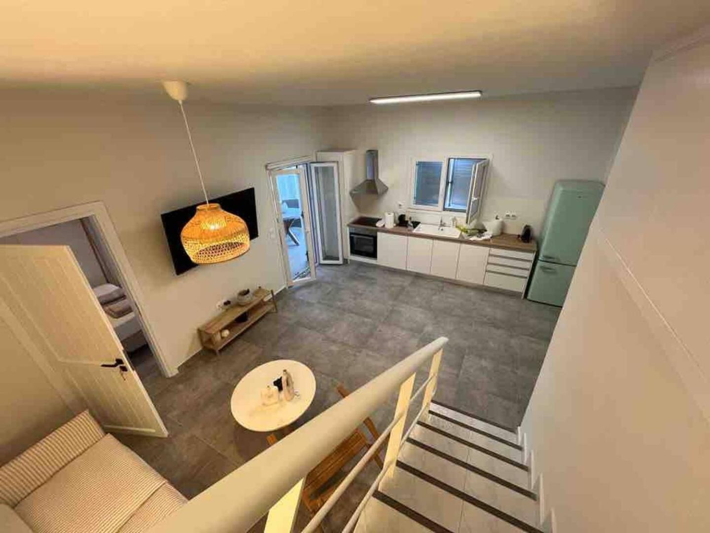 Emvatis Luxury Apartments E1 * Kythnos