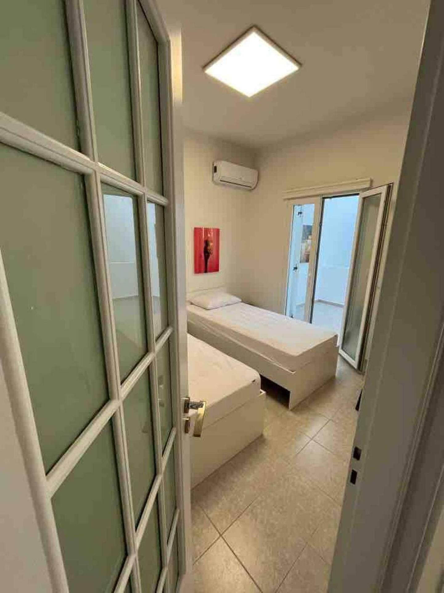 Emvatis Luxury Apartments E1 * Kythnos